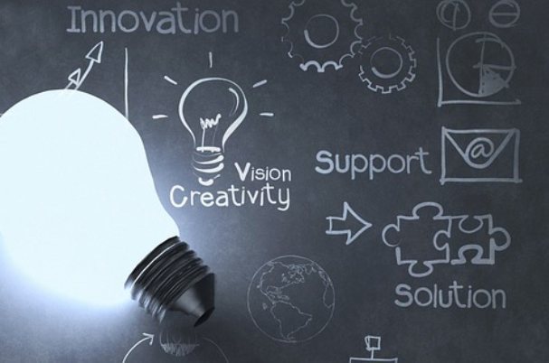 Image shows lightbulb and words like innovation, creativity and support for reasons why we selected Commonwealth